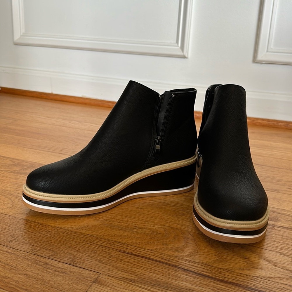 Brand New Black Wedge Boots with zipper Size 8